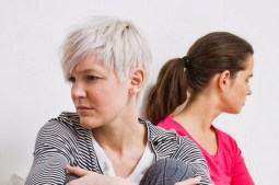 women-arguing-2_orig